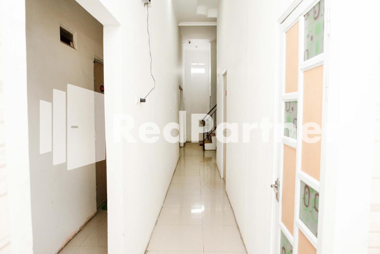 Happy Inn Puspo Mitra Reddoorz Jomblang Екстер'єр фото